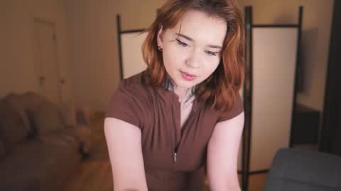 Snapshot of eleonora_linn_ chatting on October 22, 1:44 pm Eleonora online show from October 22, 1:44 pm