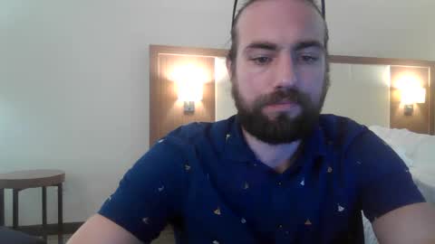 Snapshot of elephantfox chatting on February 5, 10:01 pm fox online show from February 5, 10:01 pm