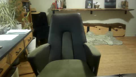 Snapshot of elephantfox chatting on September 27, 5:23 am fox online show from September 27, 5:23 am