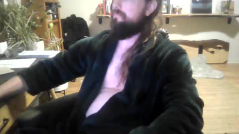 Snapshot of elephantfox chatting on October 4, 4:21 am fox online show from October 4, 4:21 am