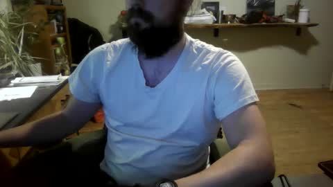 Snapshot of elephantfox chatting on November 21, 5:06 am fox online show from November 21, 5:06 am