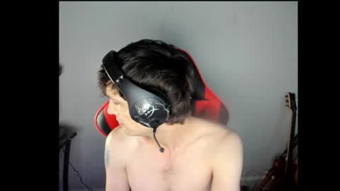 elephantrunkman online show from December 27, 2:58 am