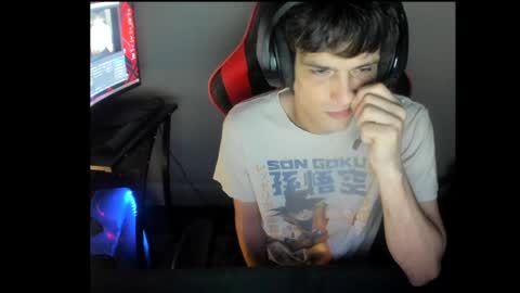 elephantrunkman online show from January 12, 4:21 am