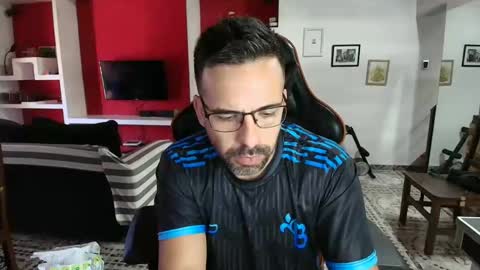 Snapshot of elfetas chatting on January 2, 2:02 pm elfetas online show from January 2, 2:02 pm