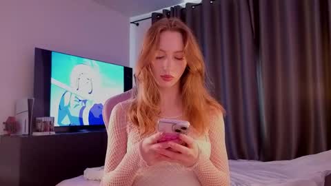 Elfie online show from April 21, 10:21 am