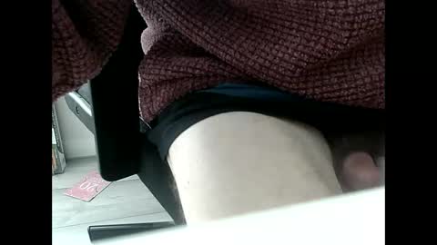 elfyonee online show from January 22, 12:17 pm