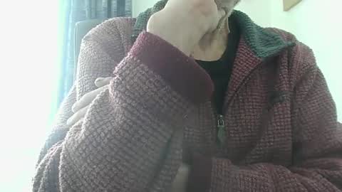 elfyonee online show from March 5, 10:33 am