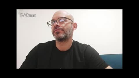 Snapshot of elgrande85 chatting on February 10, 9:15 pm elgrande85 online show from February 10, 9:15 pm