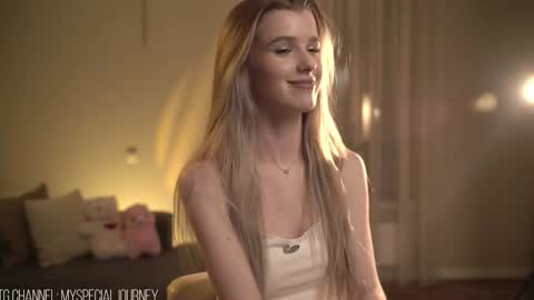 Eli online show from February 12, 9:43 pm