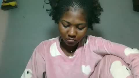 elia011 online show from October 28, 5:11 am