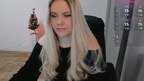 Ella online show from December 13, 8:09 am