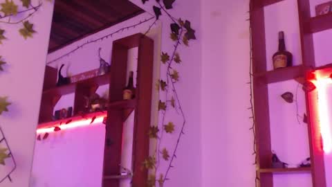 eliana_meaw online show from April 21, 1:07 am