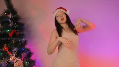 Ella online show from December 21, 4:52 am