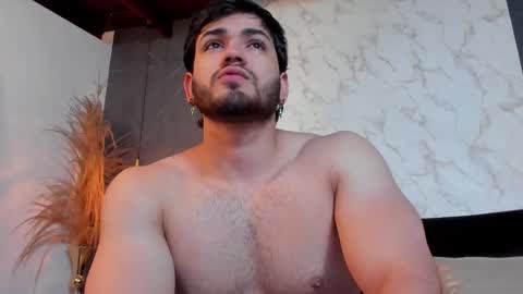 Snapshot of eliankeiser chatting on November 7, 1:00 pm Elian online show from November 7, 1:00 pm