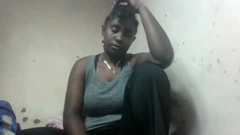 eliannee online show from January 17, 8:08 am