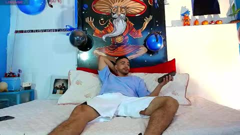 Snapshot of elias_salvatore_ chatting on March 29, 5:02 pm elias_salvatore_ online show from March 29, 5:02 pm