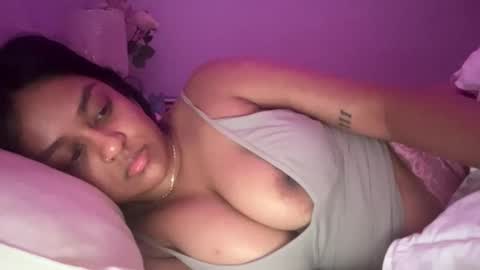 elibabyyy2 online show from April 21, 1:42 am