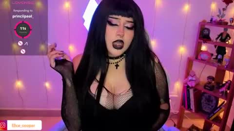 Snapshot of elicecooper chatting on June 9, 6:36 am Elice Cooper new account online show from June 9, 6:36 am