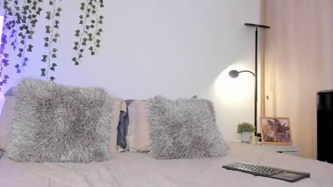 Eli online show from April 19, 7:38 pm