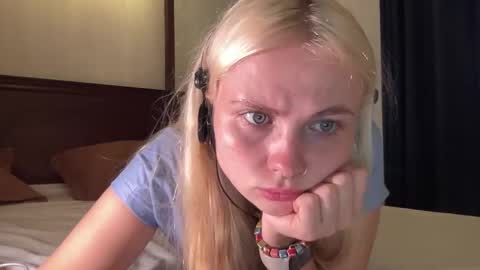   online show from January 28, 10:23 am