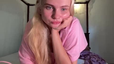   online show from February 1, 6:43 am