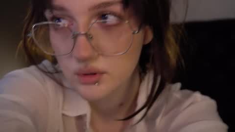 Snapshot of eliejay chatting on October 11, 5:17 am Ellie online show from October 11, 5:17 am