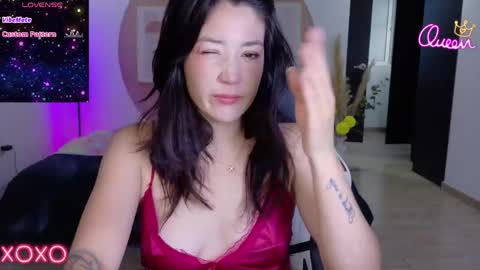 Snapshot of eliiih_ chatting on May 31, 10:44 am eliiih_ online show from May 31, 10:44 am