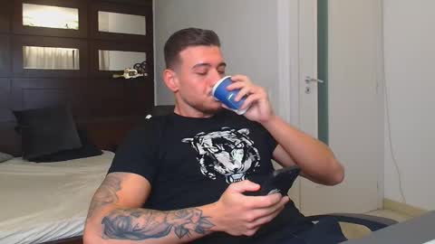 ElijahThorne online show from January 19, 5:11 am