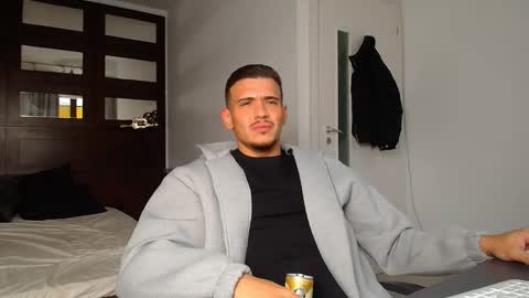 ElijahThorne online show from February 2, 6:23 am