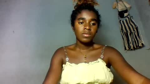 elina981 online show from March 24, 7:24 am