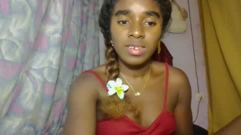 elina981 online show from April 13, 10:59 pm