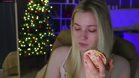 Snapshot of elina_nortas chatting on January 12, 1:00 am Elina online show from January 12, 1:00 am