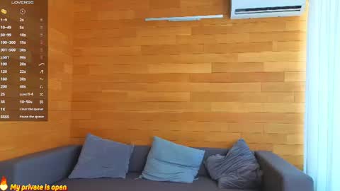 Snapshot of elina_wilgauch chatting on July 25, 1:04 am Elina online show from July 25, 1:04 am