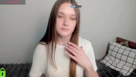 elina_x online show from May 6, 1:49 pm