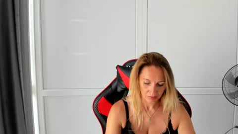 Milena online show from July 3, 7:15 am