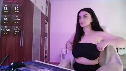 Elina Rossi online show from April 26, 9:18 am