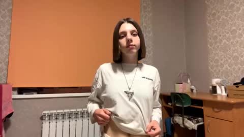 Elisa online show from October 21, 6:08 pm