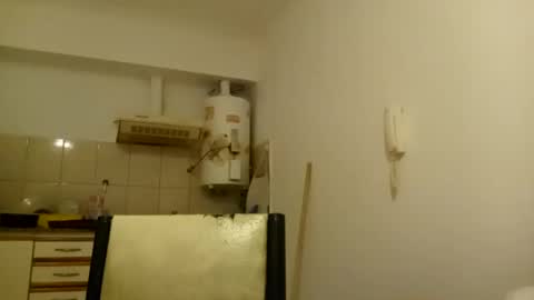 Snapshot of elirodd chatting on January 17, 5:32 am Rod online show from January 17, 5:32 am