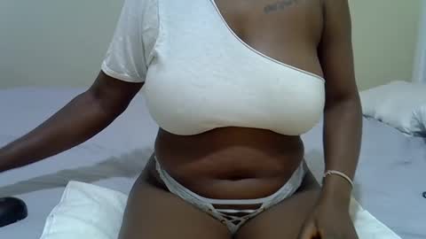 lisathegoddess online show from December 4, 5:27 am