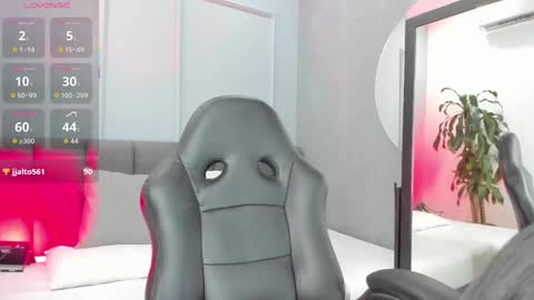 Elisa online show from September 21, 5:36 pm