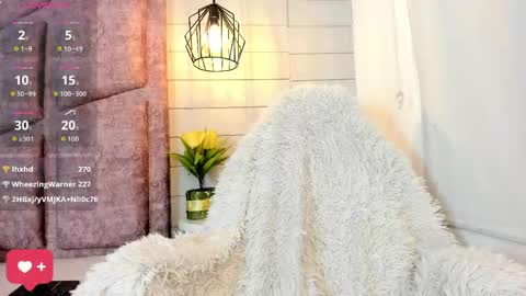 ELISSA online show from April 26, 4:59 pm