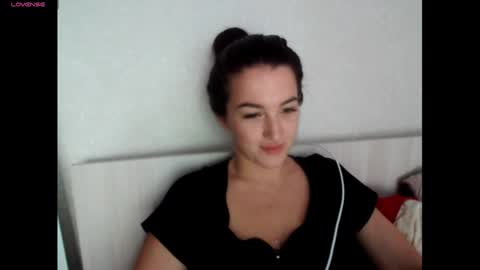 elisa_dove208 online show from September 24, 4:05 am