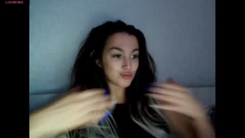 elisa_dove208 online show from November 7, 4:12 am