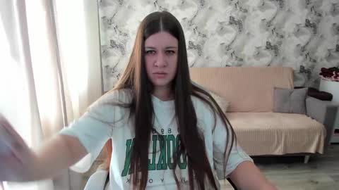 Snapshot of elisa_kollin chatting on October 14, 6:58 am Aletta Oushen online show from October 14, 6:58 am