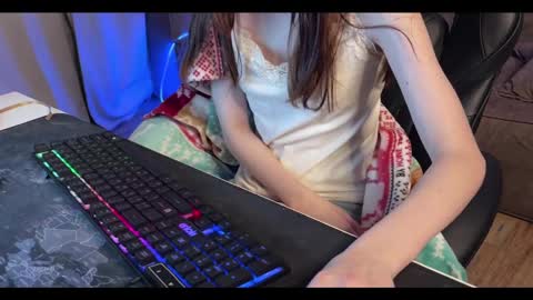 Snapshot of elisa_north chatting on January 26, 2:30 pm Elisa North online show from January 26, 2:30 pm