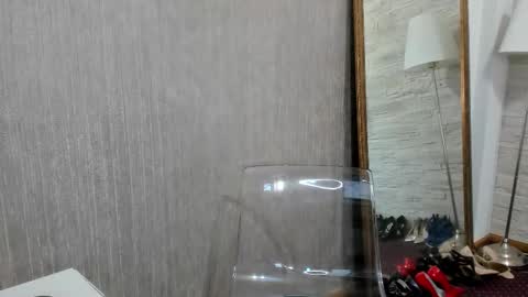 Snapshot of elisabaxter chatting on March 5, 9:16 am Maria online show from March 5, 9:16 am