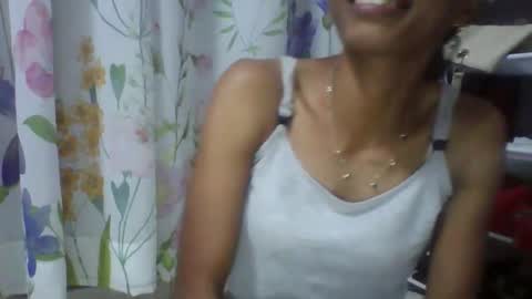 elisacich online show from February 22, 4:38 pm