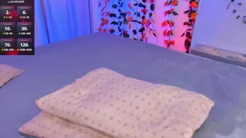 Snapshot of elisetattoo chatting on June 16, 2:03 am inst fansly Elisebuns online show from June 16, 2:03 am
