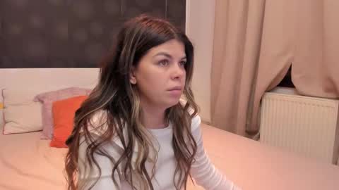 Elly online show from January 13, 8:58 pm