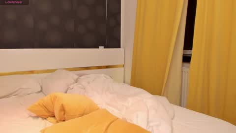 Elly online show from June 6, 8:13 pm